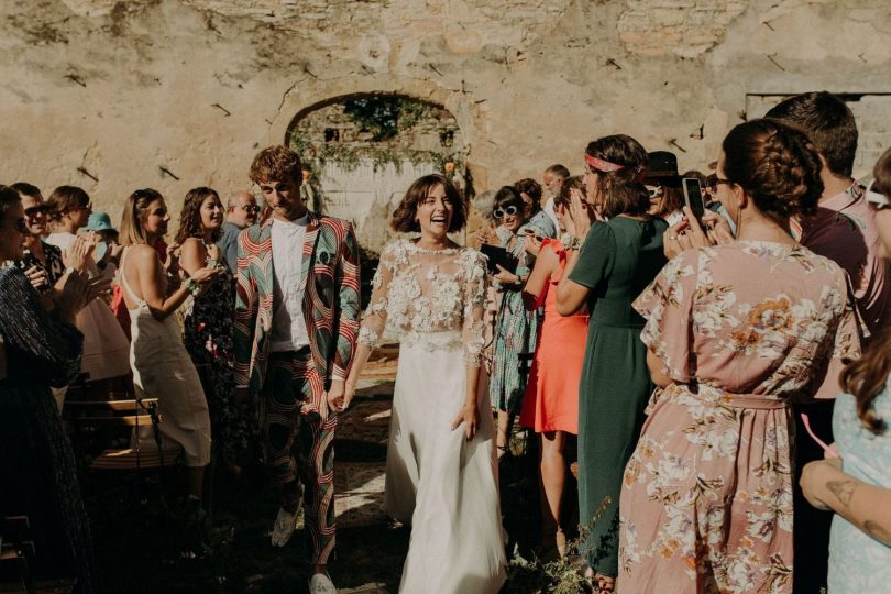 Un mariage bohème et coloré au Pays-Basque - Photos : Baptiste Hauville - Blog mariage : La mariée aux pieds nus