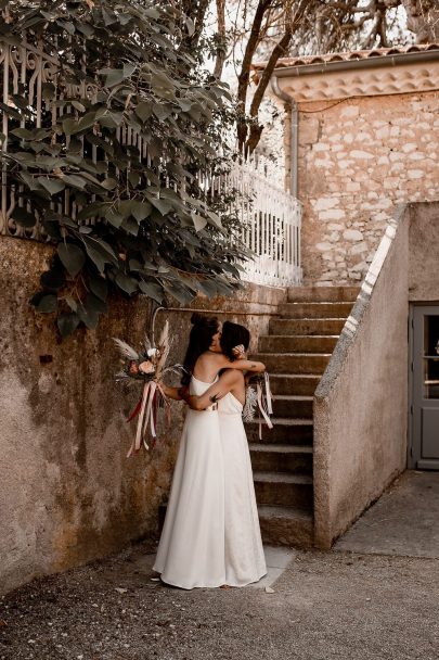 Un mariage bohème au Domaine de la Grangette dans l'Hérault - Photos : Rock'n Brides - Blog mariage : La mariée aux pieds nus