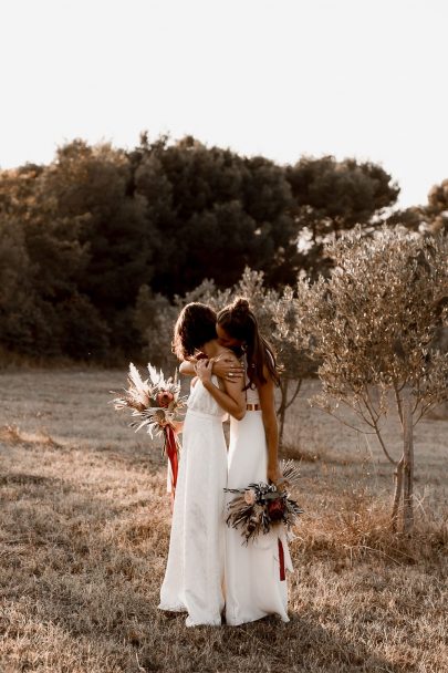 Un mariage bohème au Domaine de la Grangette dans l'Hérault - Photos : Rock'n Brides - Blog mariage : La mariée aux pieds nus