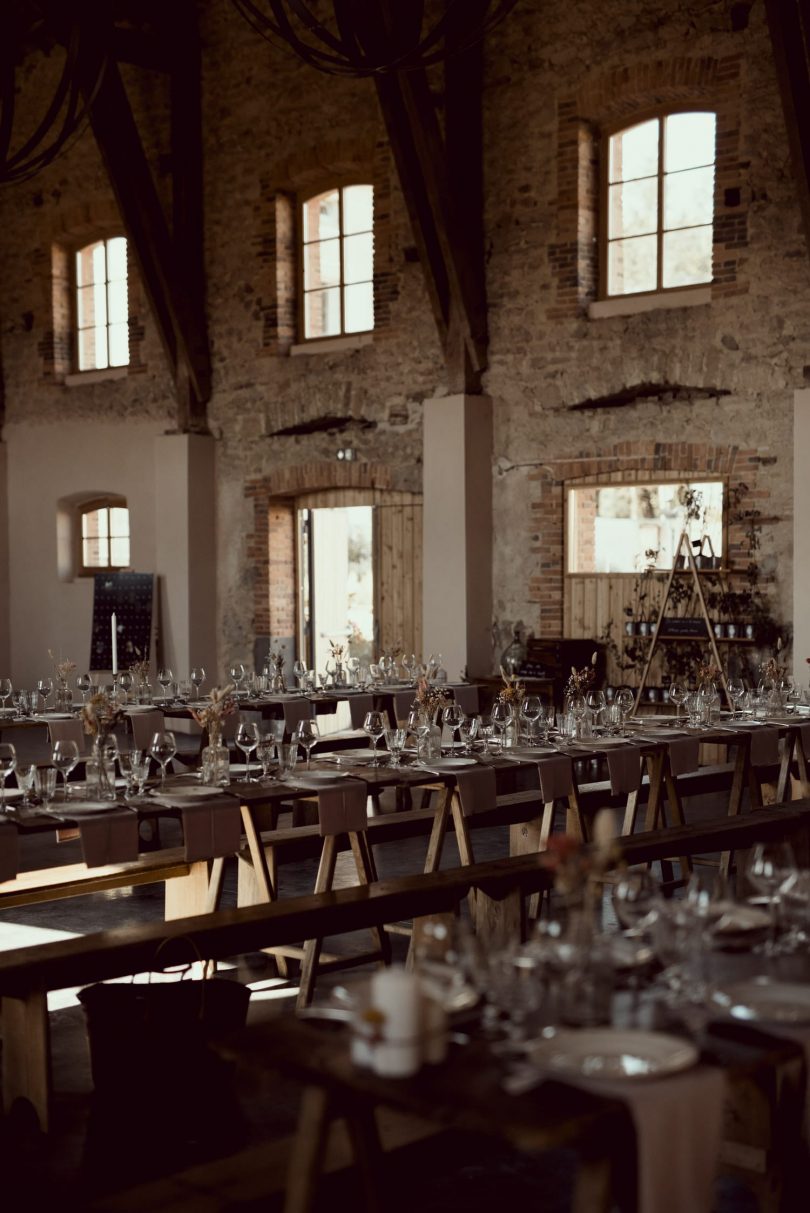 Un mariage bohème au Domaine de la Molière en Auvergne - Photos : Arty Photos - Blog mariage : La mariée aux pieds nus