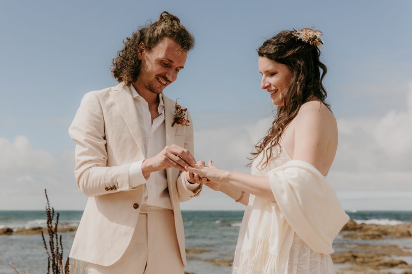 Un mariage simple et bohème à Guerande - Photos : Julia Allio - Blog mariage : La mariée aux pieds nus