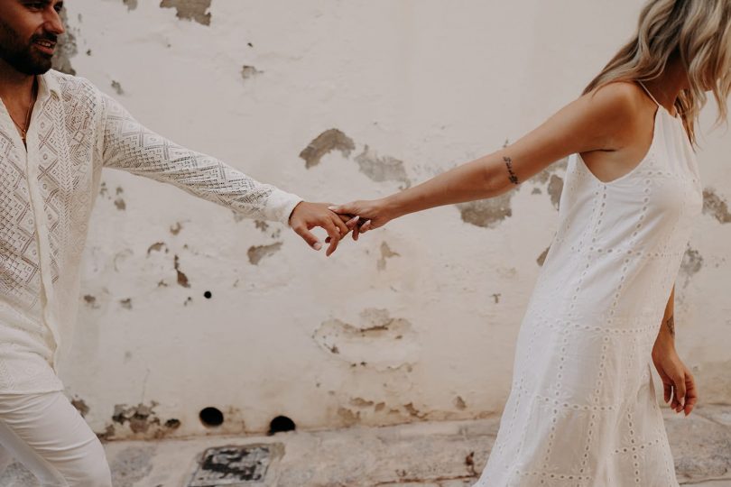 Un mariage bohème et moderne à Ibiza - Photos : The Quirky - Blog mariage : La mariée aux pieds nus
