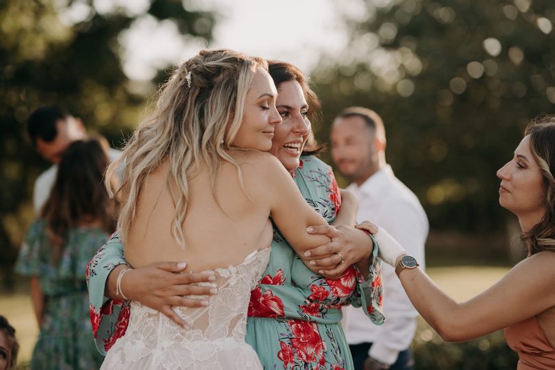 Un mariage bohème et moderne à Ibiza - Photos : The Quirky - Blog mariage : La mariée aux pieds nus