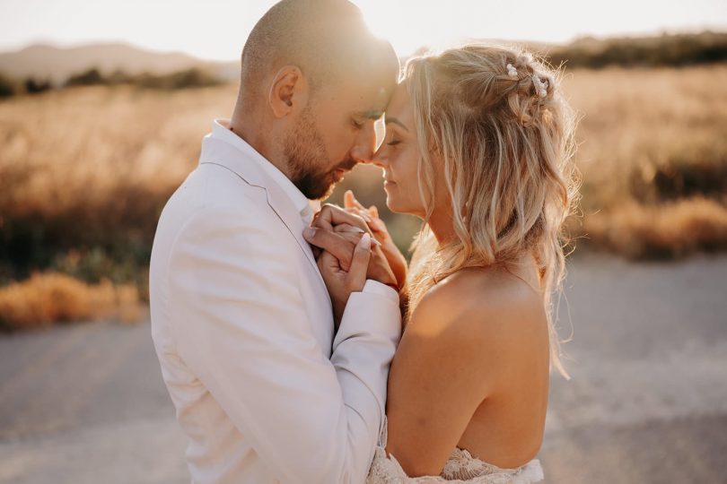 Un mariage bohème et moderne à Ibiza - Photos : The Quirky - Blog mariage : La mariée aux pieds nus