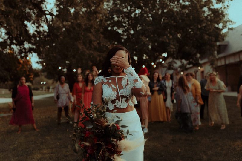 Un mariage simple et bohème en Normandie - Photos : Vanessa Madec - Blog mariage : La mariée aux pieds nus