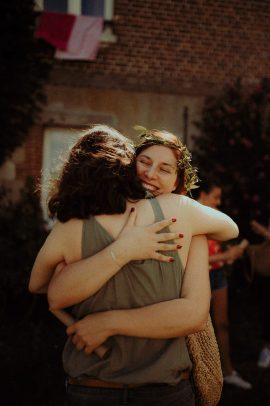 Un mariage simple et bohème en Normandie - Photos : Vanessa Madec - Blog mariage : La mariée aux pieds nus