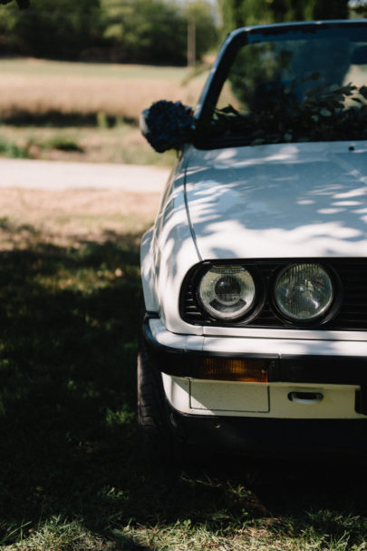 Un mariage Boho en bleu - A découvrir sur le blog mariage www.lamarieeauxpiedsnus.com - Photos : Chloé Lapeyssonnie