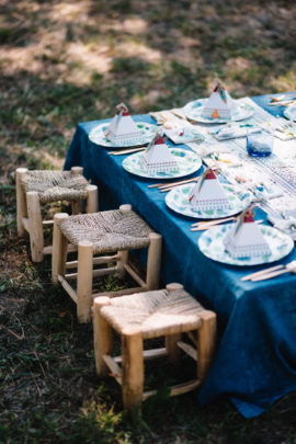 Un mariage Boho en bleu - A découvrir sur le blog mariage www.lamarieeauxpiedsnus.com - Photos : Chloé Lapeyssonnie