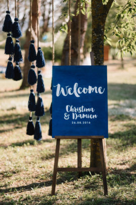 Un mariage Boho en bleu - A découvrir sur le blog mariage www.lamarieeauxpiedsnus.com - Photos : Chloé Lapeyssonnie