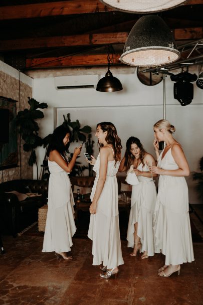 Un mariage boho à Ibiza - Photos : The Quirky - Blog mariage : La mariée aux pieds nus.