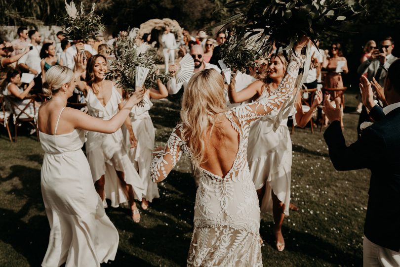 Un mariage boho à Ibiza - Photos : The Quirky - Blog mariage : La mariée aux pieds nus.