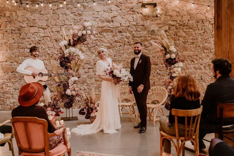 Un mariage boho indus à La Factory près de Lyon - Photos : Marion Brunel - Blog mariage : La mariée aux pieds nus