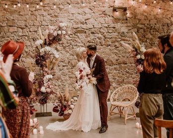 Un mariage boho indus à La Factory près de Lyon - Photos : Marion Brunel - Blog mariage : La mariée aux pieds nus