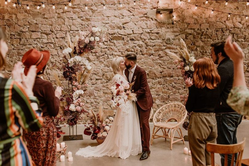 Un mariage boho indus à La Factory près de Lyon - Photos : Marion Brunel - Blog mariage : La mariée aux pieds nus