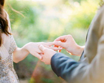 Un mariage boho au Texas - La mariée aux pieds nus - Photos : Marion Heurteboust