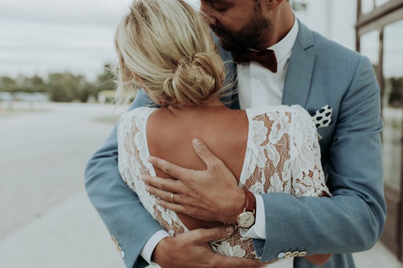 Un mariage en Camargue au Mas du Juge - Photos : Lorenzo Accardi - Blog mariage : La mariée aux pieds nus