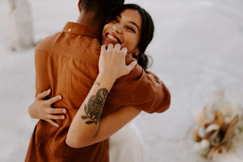 Un mariage dans une carrière - Photos : Bel Esprit - Décoration et fleurs : Majenia - Blog mariage : La mariée aux pieds nus