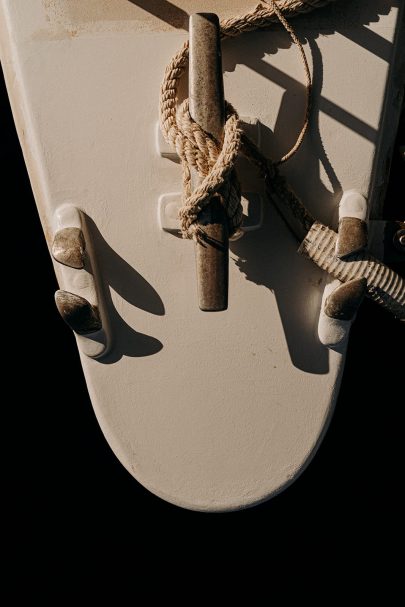 Un mariage sur un catamaran en Guadeloupe - Photos : Camille Brignol - Blog mariage : La mariée aux pieds nus