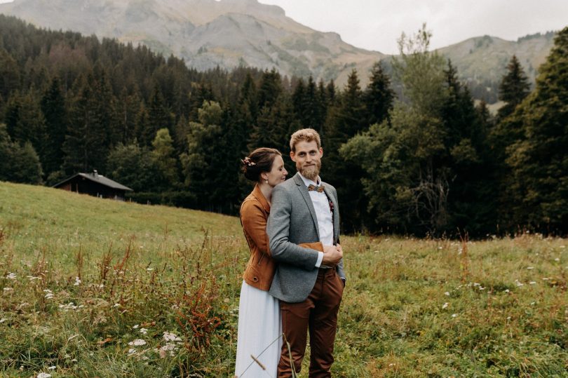 Un mariage dans un chalet de Haute-Savoie - Photos : Le Labo N°3 - Blog mariage : La mariée aux pieds nus