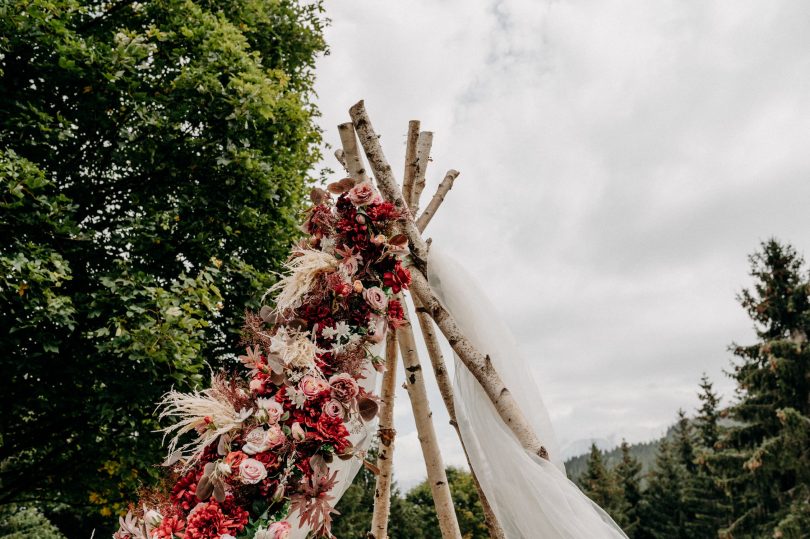 Un mariage dans un chalet de Haute-Savoie - Photos : Le Labo N°3 - Blog mariage : La mariée aux pieds nus