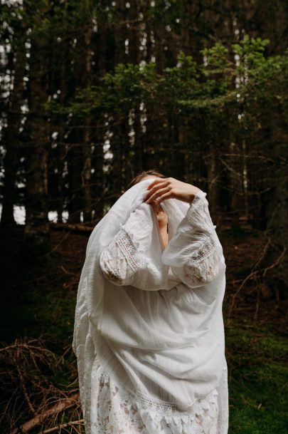 Un mariage dans un chalet de Haute-Savoie - Photos : Le Labo N°3 - Blog mariage : La mariée aux pieds nus