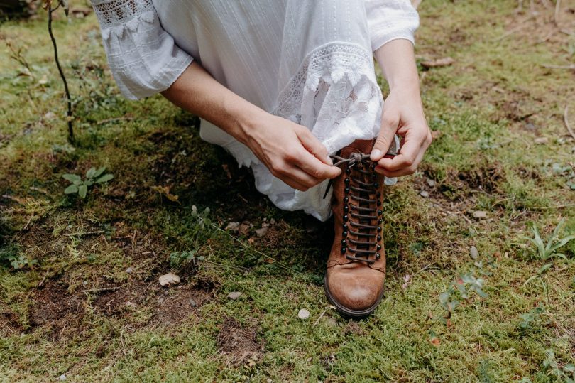 Un mariage dans un chalet de Haute-Savoie - Photos : Le Labo N°3 - Blog mariage : La mariée aux pieds nus