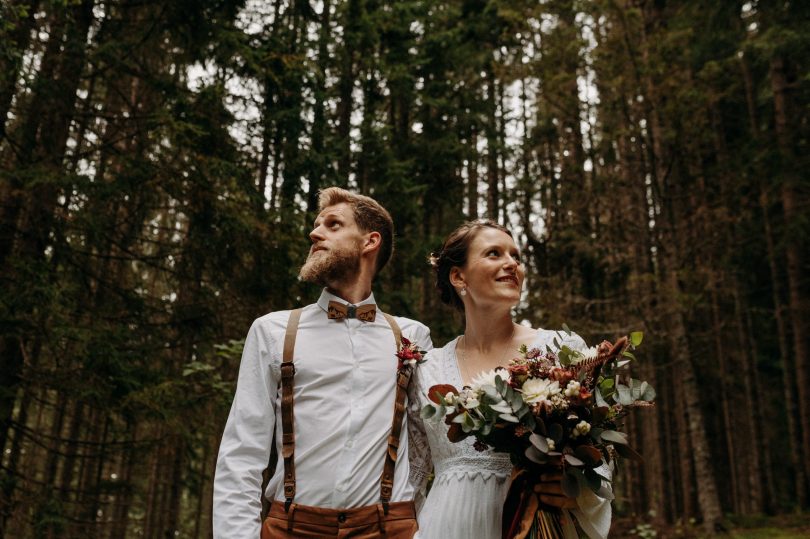 Un mariage dans un chalet de Haute-Savoie - Photos : Le Labo N°3 - Blog mariage : La mariée aux pieds nus