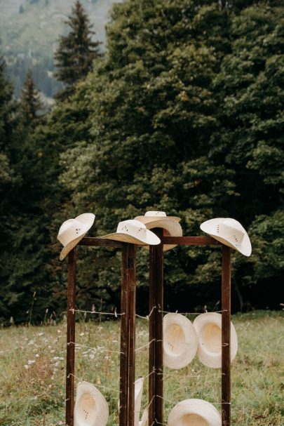 Un mariage dans un chalet de Haute-Savoie - Photos : Le Labo N°3 - Blog mariage : La mariée aux pieds nus