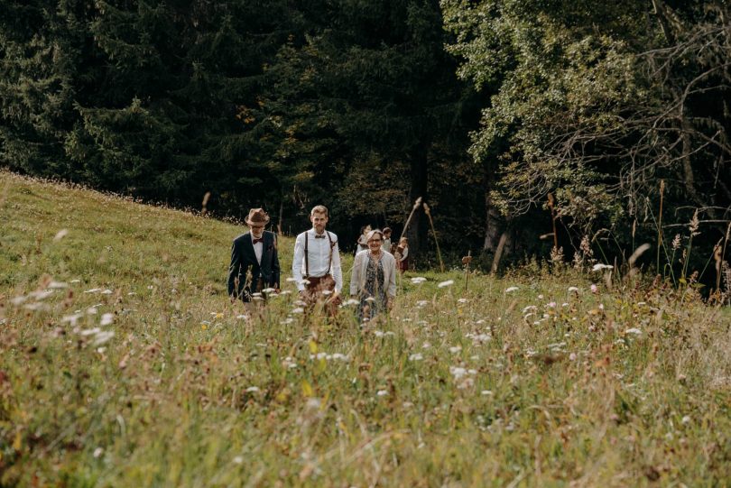 Un mariage dans un chalet de Haute-Savoie - Photos : Le Labo N°3 - Blog mariage : La mariée aux pieds nus