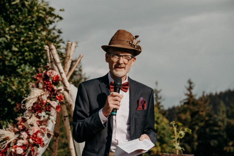 Un mariage dans un chalet de Haute-Savoie - Photos : Le Labo N°3 - Blog mariage : La mariée aux pieds nus