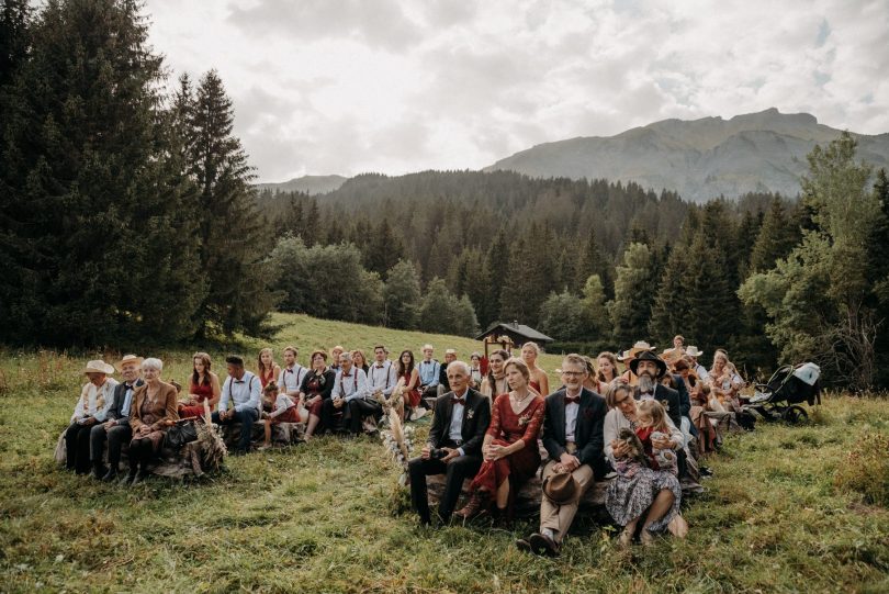 Un mariage dans un chalet de Haute-Savoie - Photos : Le Labo N°3 - Blog mariage : La mariée aux pieds nus