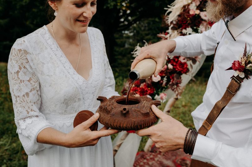 Un mariage dans un chalet de Haute-Savoie - Photos : Le Labo N°3 - Blog mariage : La mariée aux pieds nus