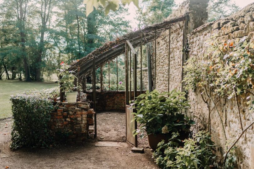 Un mariage champêtre en Bourgogne - Photos : The Witness - Blog mariage : La mariée aux pieds nus