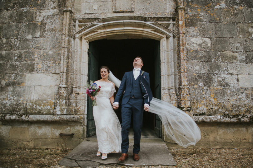 Un mariage champêtre au Château Rigaud dans le Bordelais - A découvrir sur le blog mariage www.lamaireeauxpiedsnus.com - Photos : Stephen Liberge