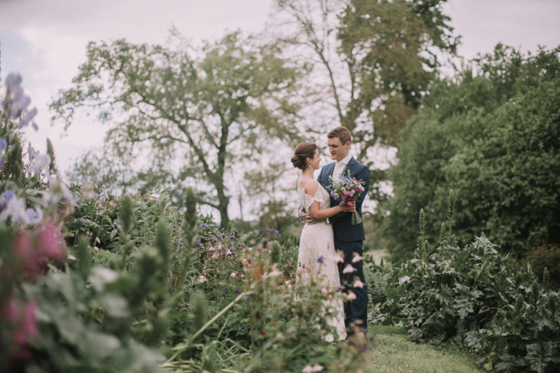 Un mariage champêtre au Château Rigaud dans le Bordelais - A découvrir sur le blog mariage www.lamaireeauxpiedsnus.com - Photos : Stephen Liberge