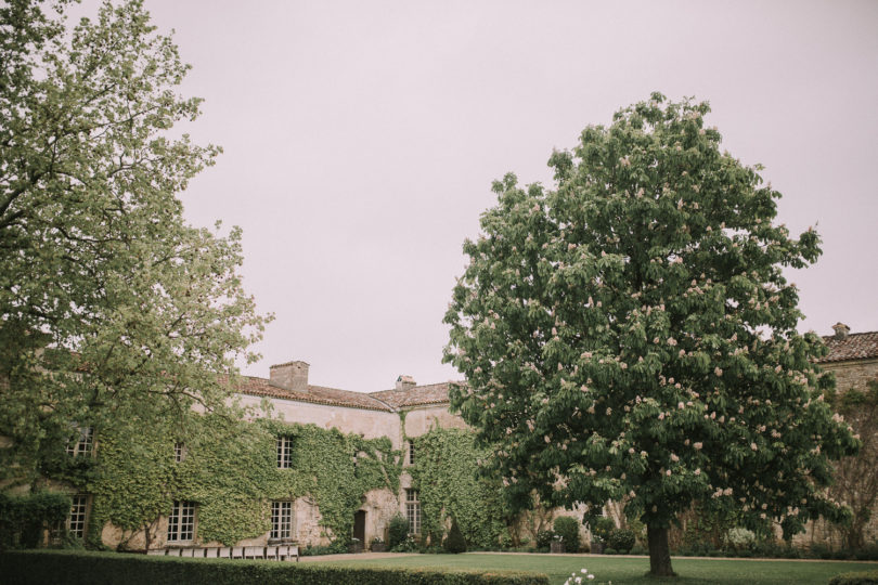 Un mariage champêtre au Château Rigaud dans le Bordelais - A découvrir sur le blog mariage www.lamaireeauxpiedsnus.com - Photos : Stephen Liberge