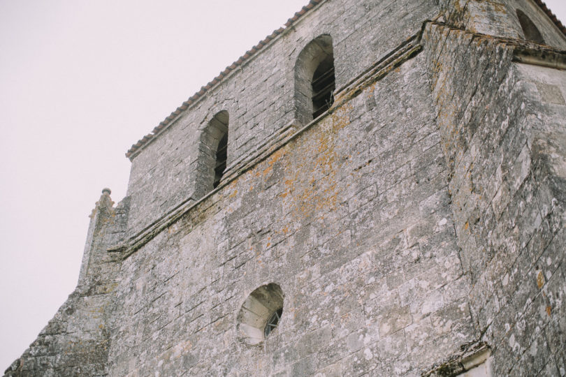 Un mariage champêtre au Château Rigaud dans le Bordelais - A découvrir sur le blog mariage www.lamaireeauxpiedsnus.com - Photos : Stephen Liberge