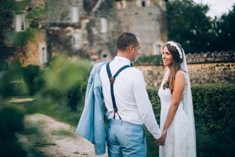 Un mariage champêtre en Bourgogne - A découvrir sur le blog mariage www.lamarieeauxpiedsnus.com - Photo : Marion Dunyach