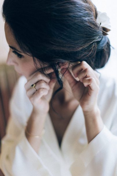 Un mariage champêtre au Comptoir Saint Hilaire dans le Gard - Décoration : Atelier Blanc - Photos : Ingrid Lepan - Blog mariage : La mariée aux pieds nus