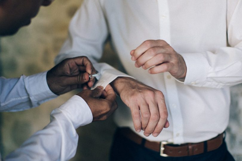 Un mariage champêtre au Comptoir Saint Hilaire dans le Gard - Décoration : Atelier Blanc - Photos : Ingrid Lepan - Blog mariage : La mariée aux pieds nus