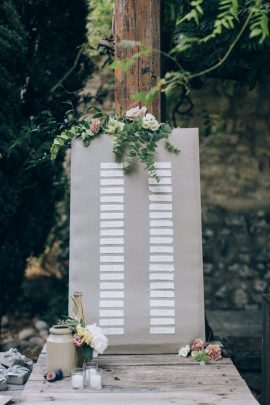 Un mariage champêtre au Comptoir Saint Hilaire dans le Gard - Décoration : Atelier Blanc - Photos : Ingrid Lepan - Blog mariage : La mariée aux pieds nus