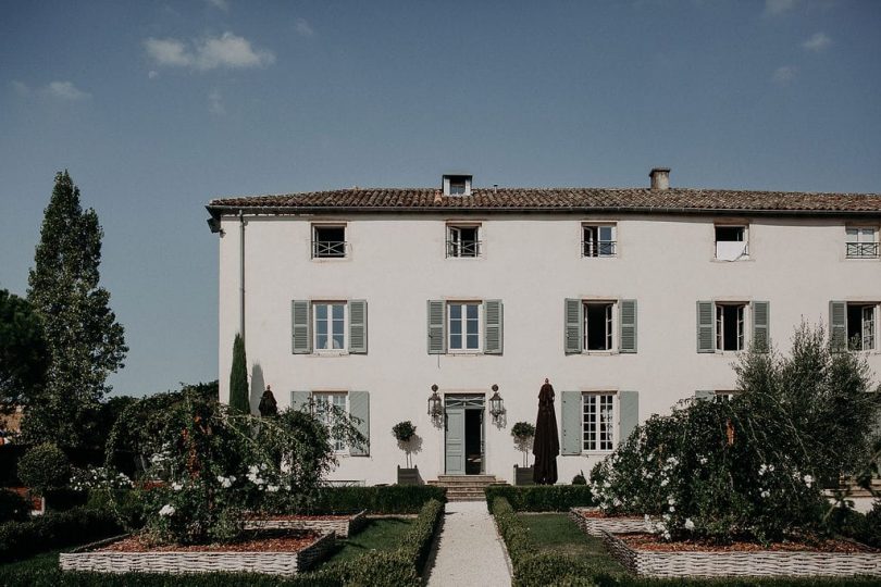 Un mariage champêtre au Domaine de la Javernière près Lyon - Photos : Matterhorn Photography - Blog mariage : La mariée aux pieds nus