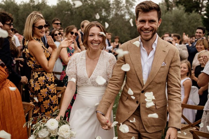 Un mariage champêtre au Domaine Le Petit Roulet en Provence - Photos : Dall'k - Blog mariage : La mariée aux pieds nus