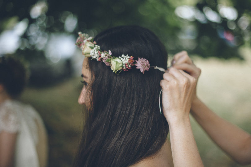 Un mariage champêtre en Dordogne - Photo : Sylvain Le Lepvrier - La mariée aux pieds nus