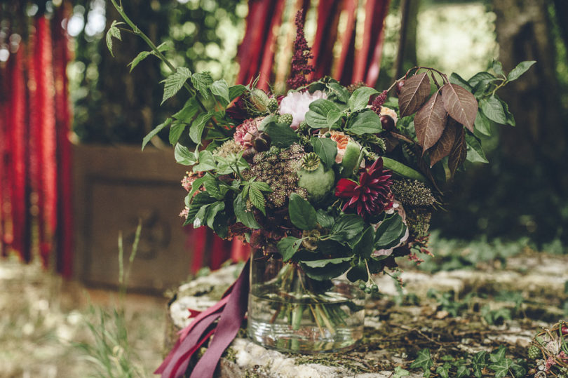 Un mariage champêtre en Dordogne - Photo : Sylvain Le Lepvrier - La mariée aux pieds nus