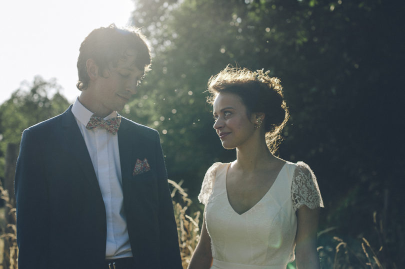 Un mariage champêtre en Dordogne - Photo : Sylvain Le Lepvrier - La mariée aux pieds nus