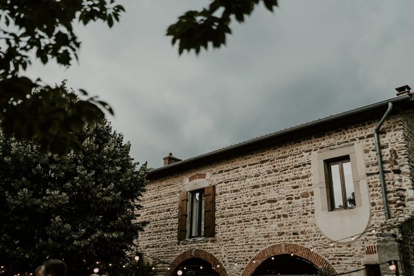 Un mariage champêtre près de Lyon - Photos : Les Histoires d'A - Blog mariage : La mariée aux pieds nus