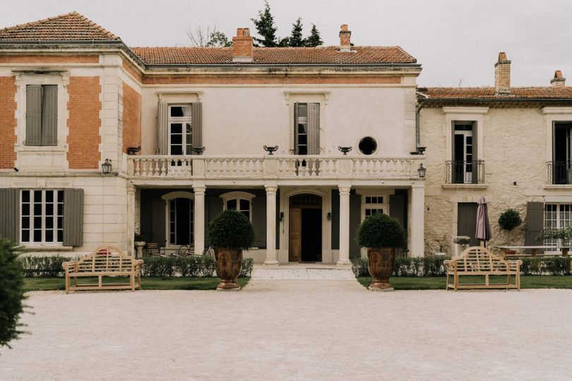 Un mariage champêtre et élégant au Mas d'Arvieux en Provence - Photos : Julien Navarre - Blog mariage : La mariée aux pieds nus