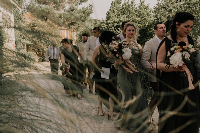 Un mariage champêtre et élégant au Mas d'Arvieux en Provence - Photos : Julien Navarre - Blog mariage : La mariée aux pieds nus