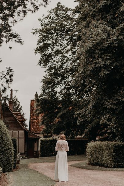 Un mariage champêtre en petit comité en Normandie - Photos : Rita Boulanger - Organisation : La fabrique des instants - Blog mariage : La mariée aux pieds nus